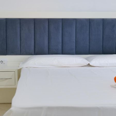 Davide Rooms Sarandë 外观 照片