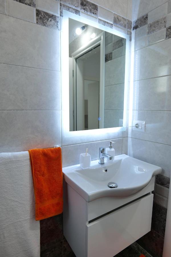 Davide Rooms Sarandë 外观 照片