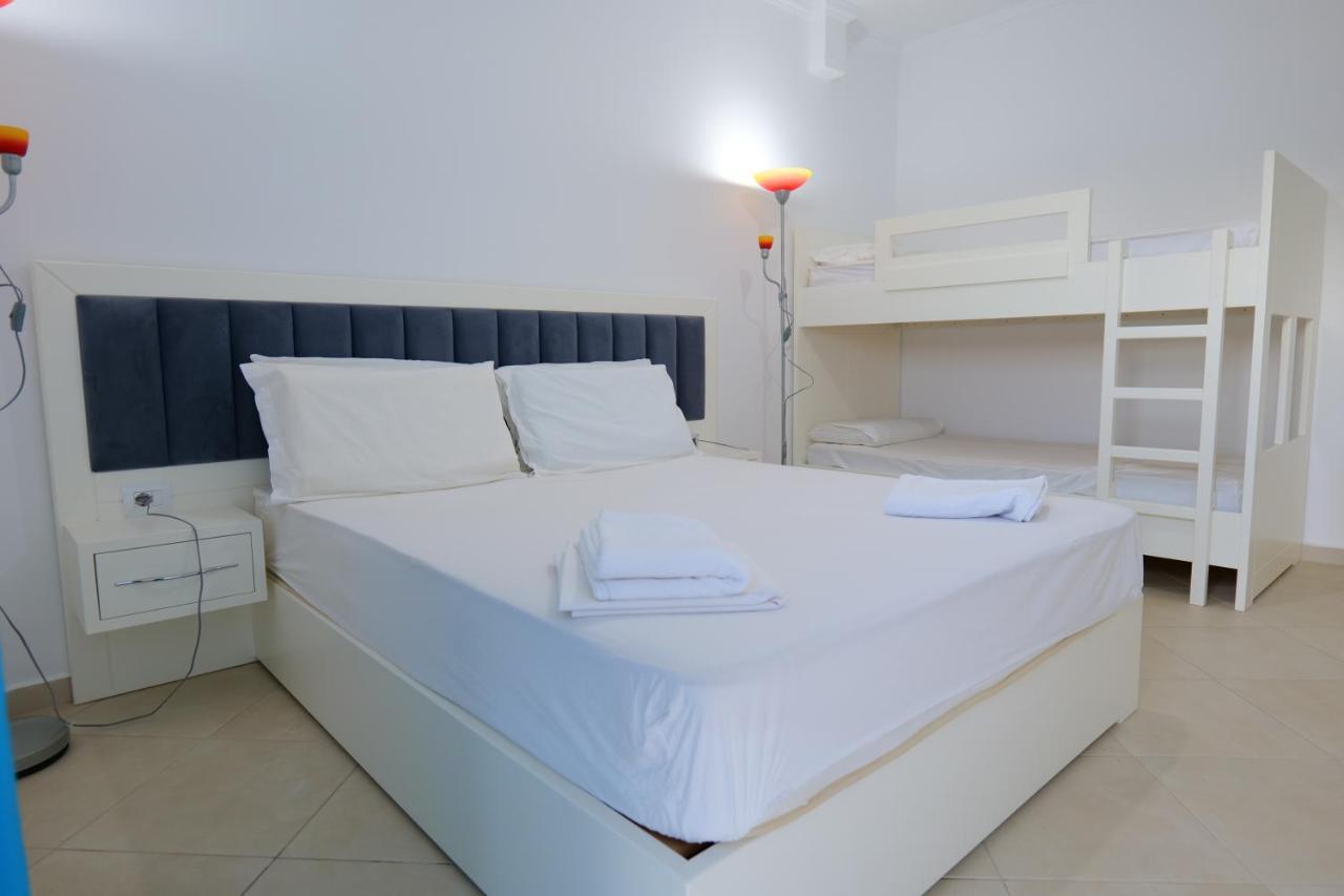 Davide Rooms Sarandë 外观 照片