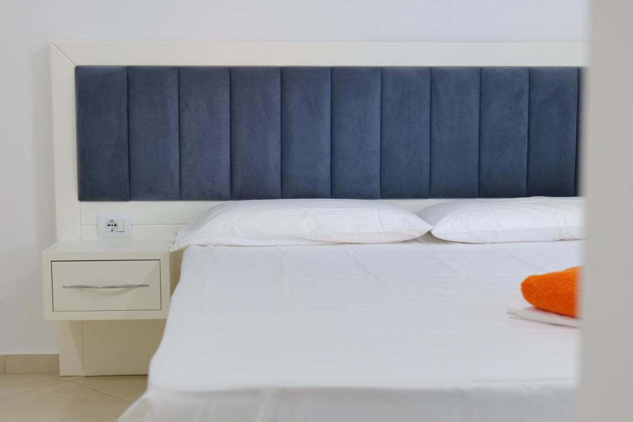 Davide Rooms Sarandë 外观 照片