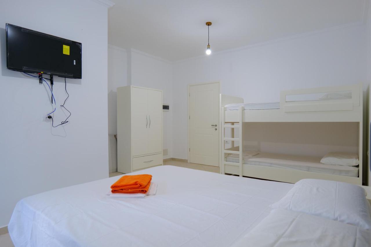Davide Rooms Sarandë 外观 照片