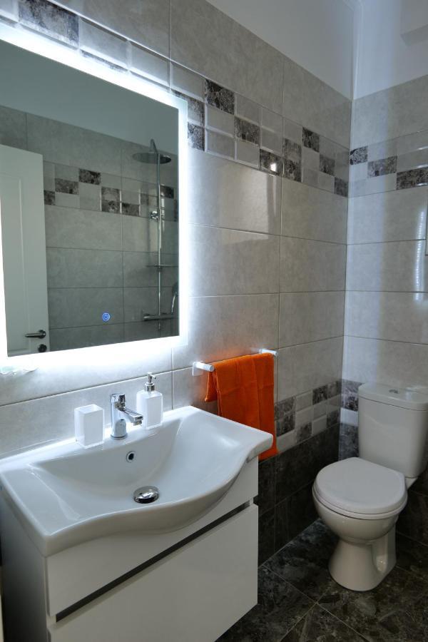Davide Rooms Sarandë 外观 照片