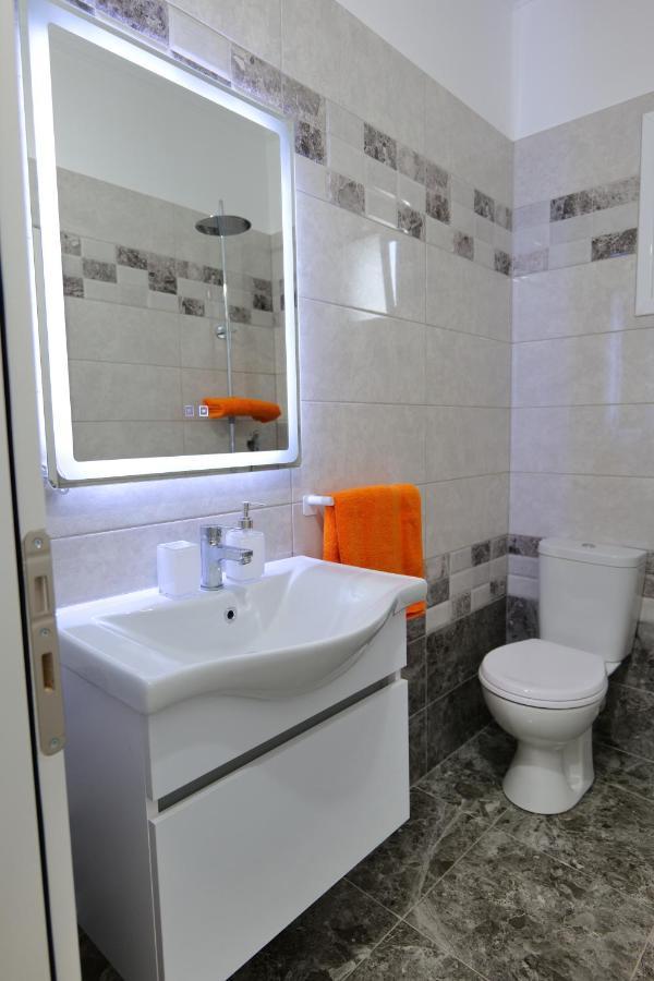 Davide Rooms Sarandë 外观 照片