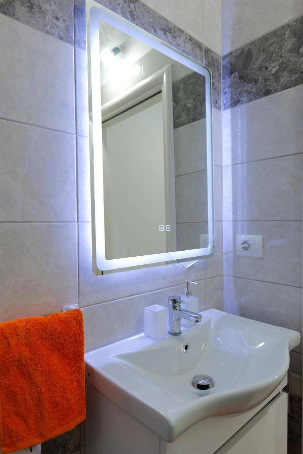 Davide Rooms Sarandë 外观 照片